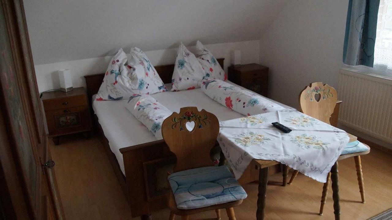 Weinbau und Gästezimmer Pammer Mitterarnsdorf Exterior foto