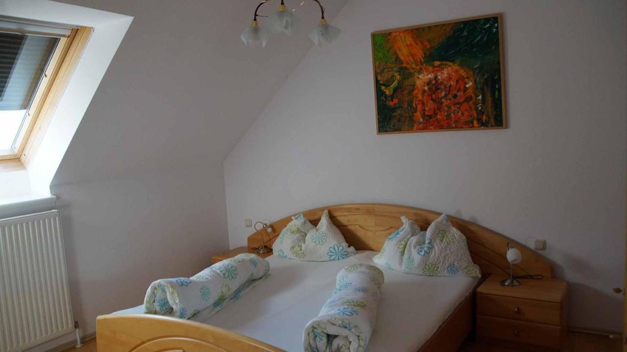 Weinbau und Gästezimmer Pammer Mitterarnsdorf Exterior foto